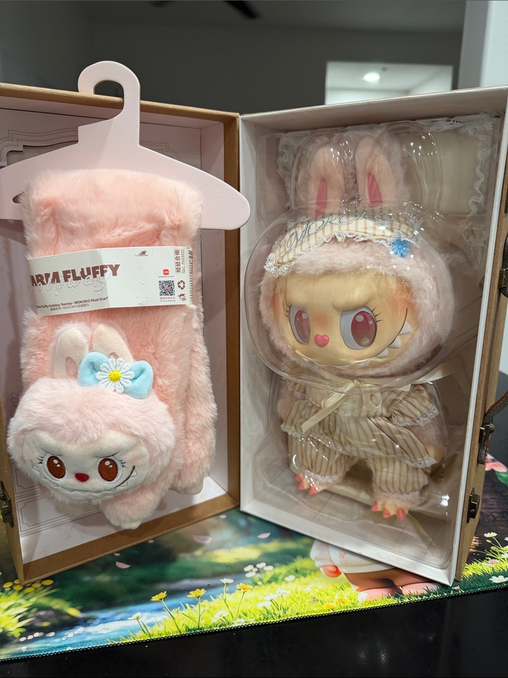 Wake Up Mokoko (Vinyl Plush Big Doll) in snap lock case. * with special  Bonus